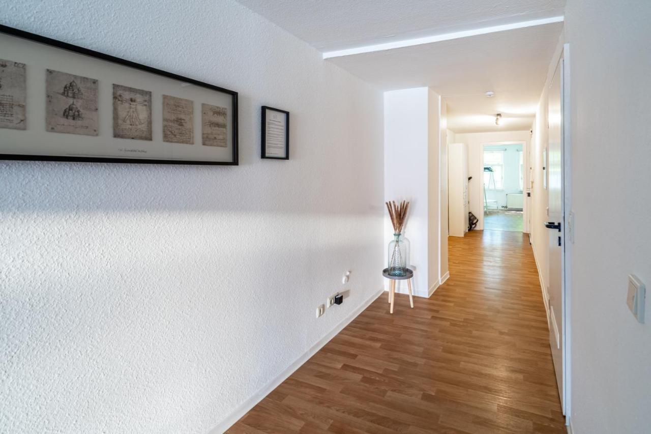 Gemuetliche 2-zimmer - Balkon - Parkplatz - Smart Tv - Arbeitsplatz * Friedberg (Hessen)